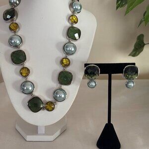 Beautiful Anne Klein Multi Color Necklace (18") with matching earrings and pouch